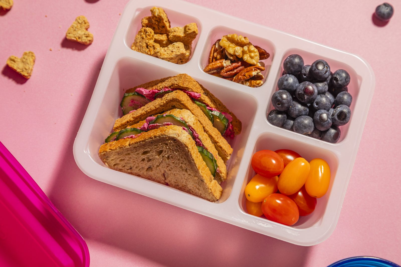 Co wrzucić do szkolnego lunchboxa, by dziecko było najedzone i szczęśliwe?