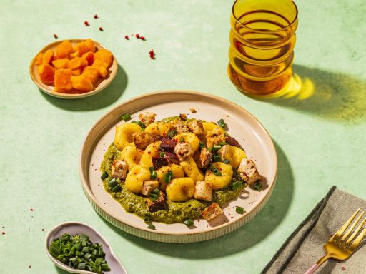 Mindful eating (uważne jedzenie) – jak jeść wolniej, żeby szybciej poczuć sytość i lepiej trawić?